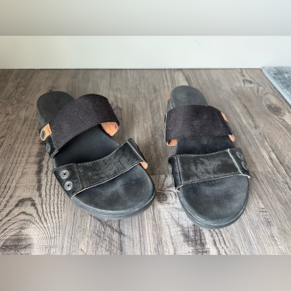 Sorel Sandals - Size 8.5